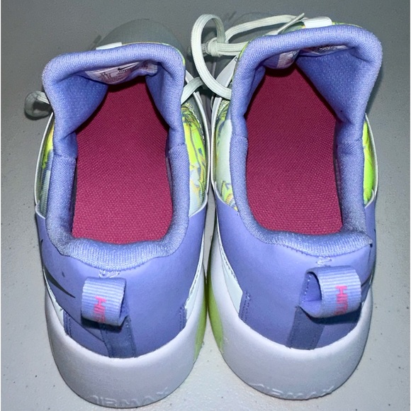 NWT. Women's Nike Air Max Bella TR 5 Size 11 - Picture 8 of 12